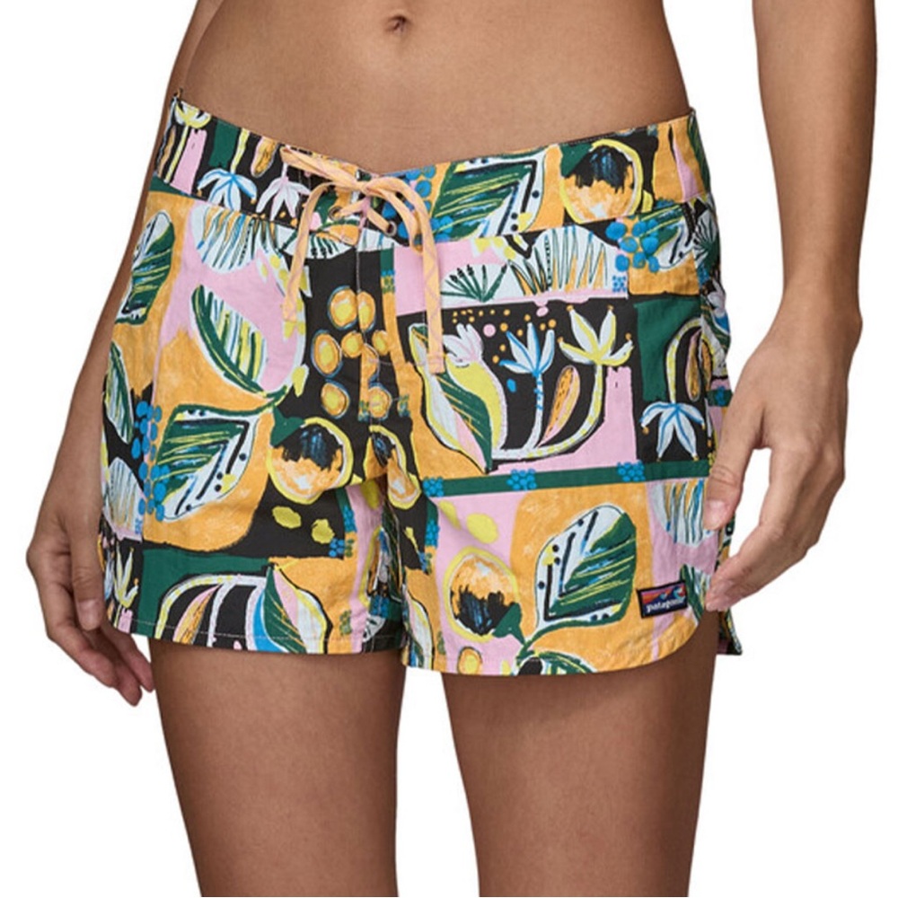 Patagonia Boardshorts Size 10 in Milkweed Mauve Print